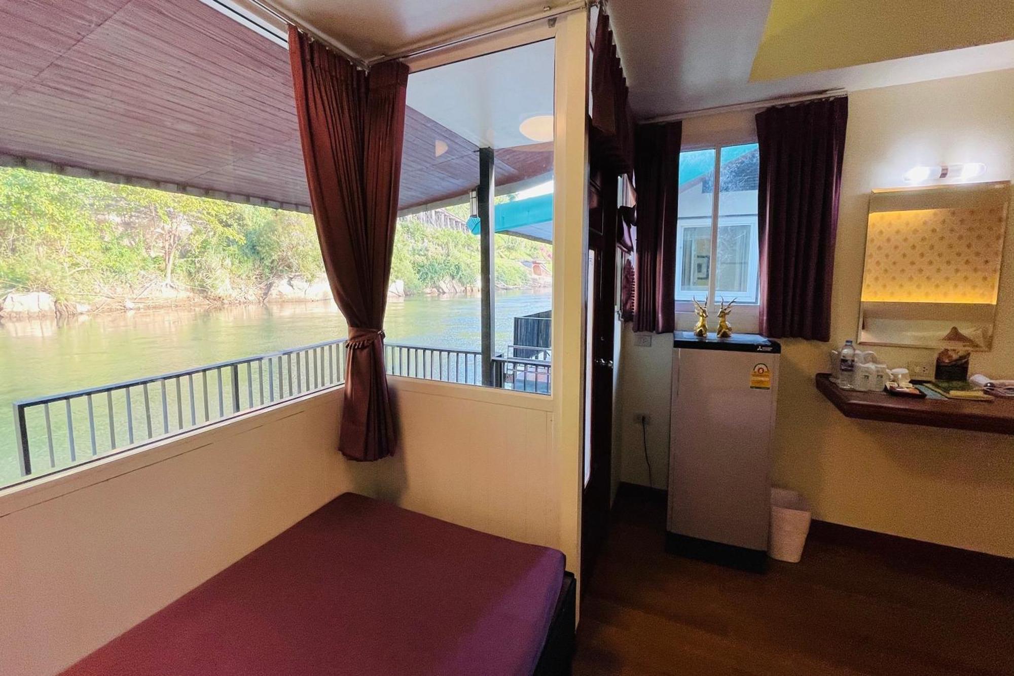Baan Rim Kwai Paerimnam Resort Kanchanaburi Buitenkant foto