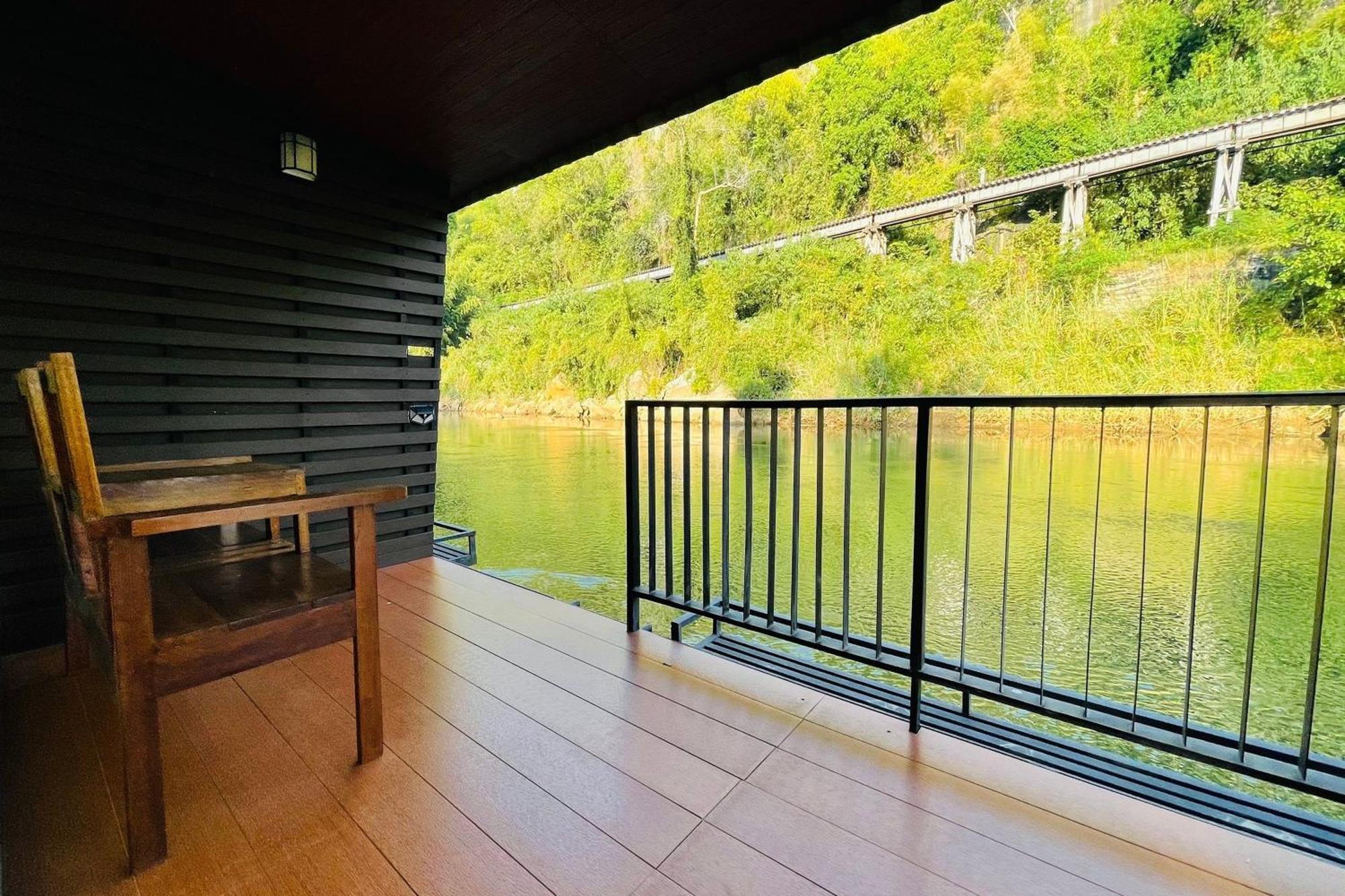 Baan Rim Kwai Paerimnam Resort Kanchanaburi Buitenkant foto