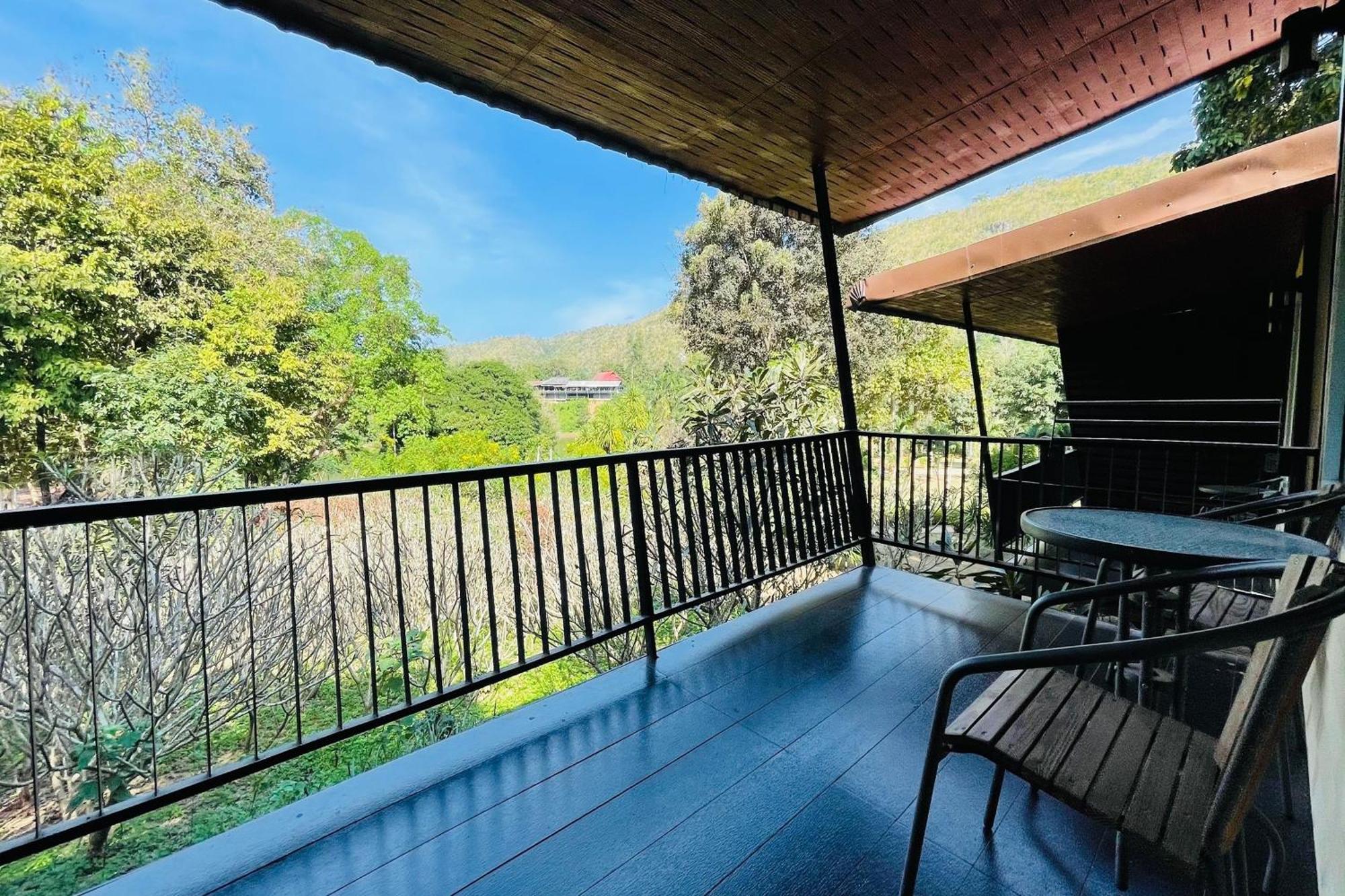 Baan Rim Kwai Paerimnam Resort Kanchanaburi Buitenkant foto