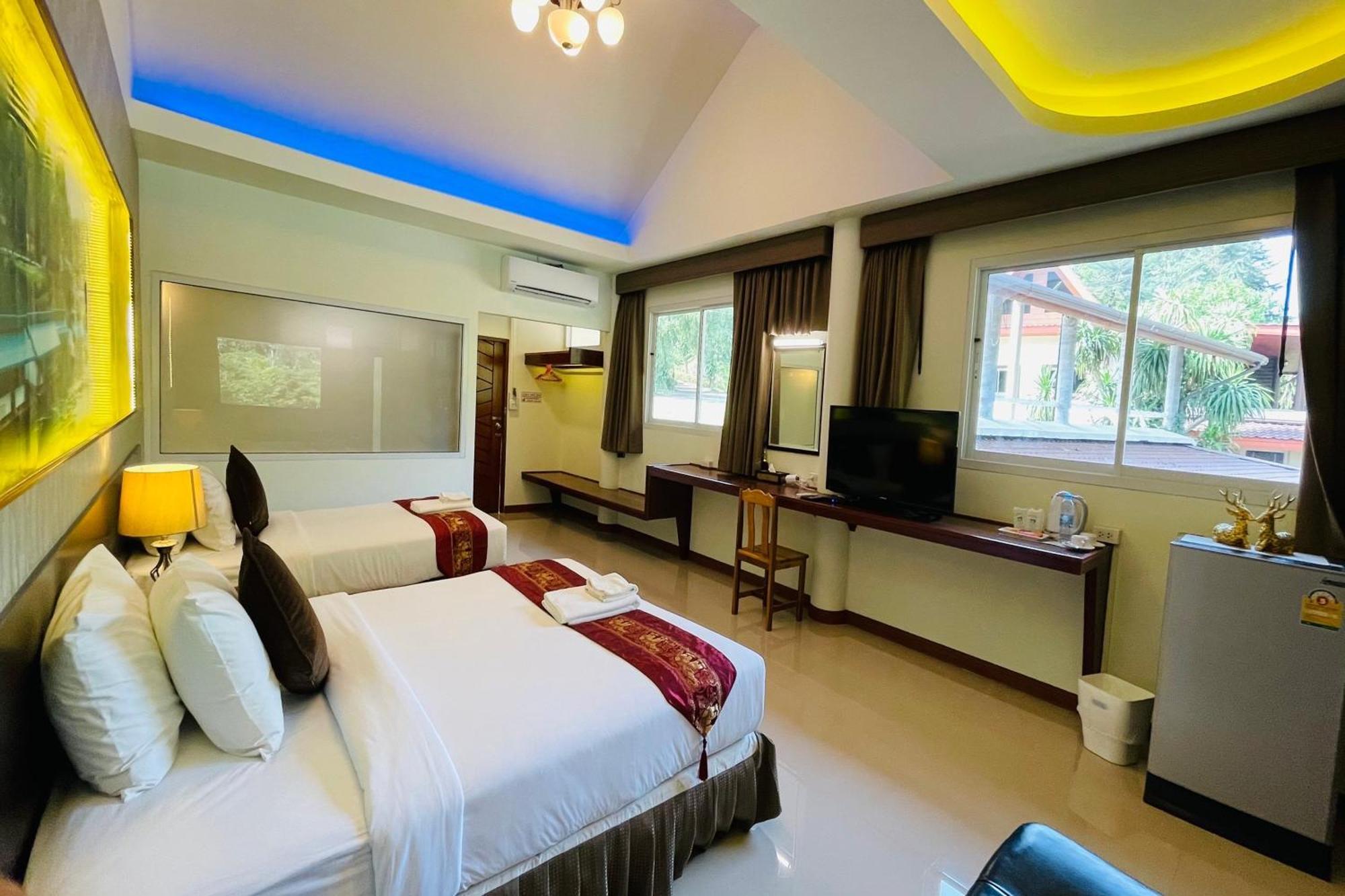 Baan Rim Kwai Paerimnam Resort Kanchanaburi Buitenkant foto