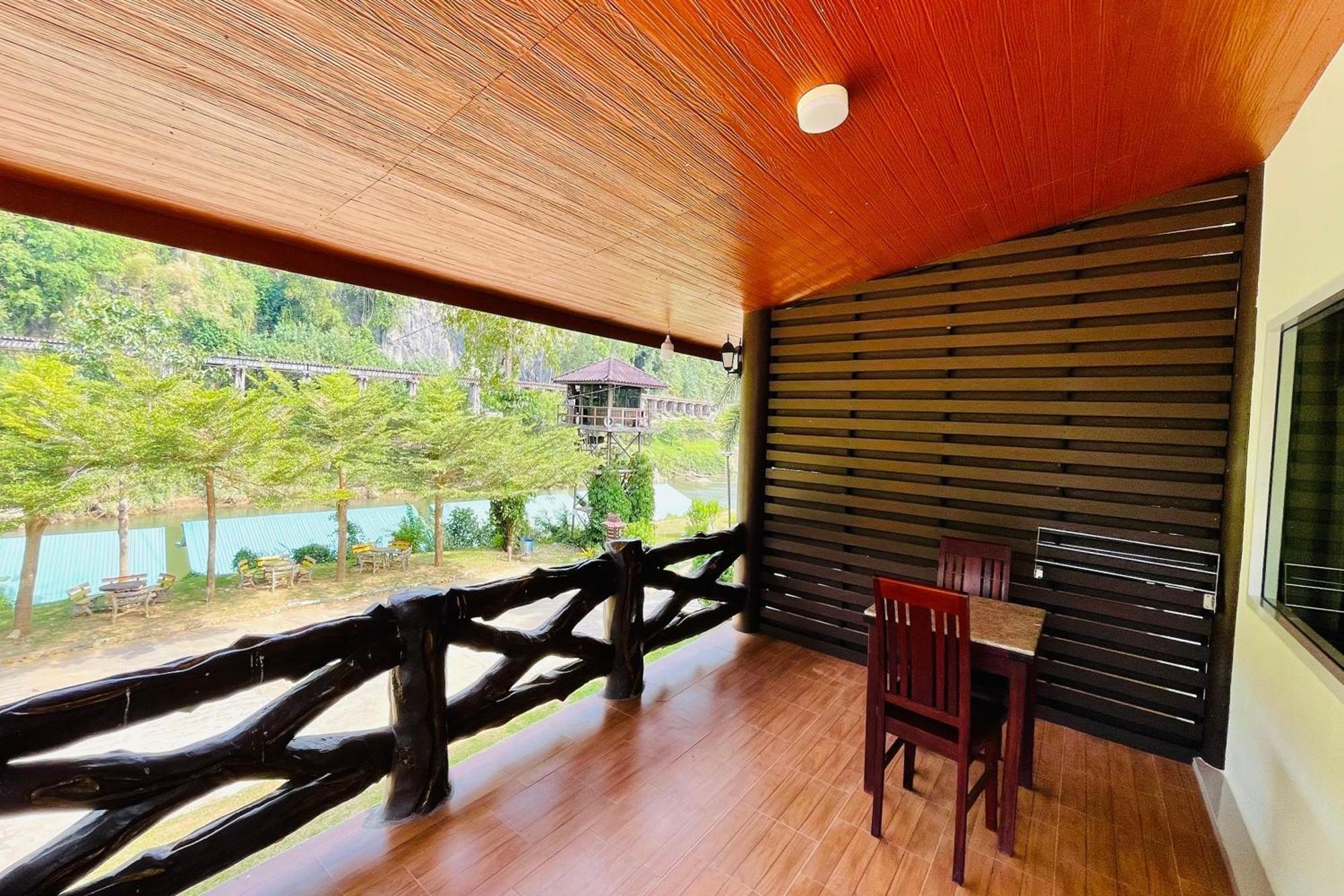 Baan Rim Kwai Paerimnam Resort Kanchanaburi Buitenkant foto