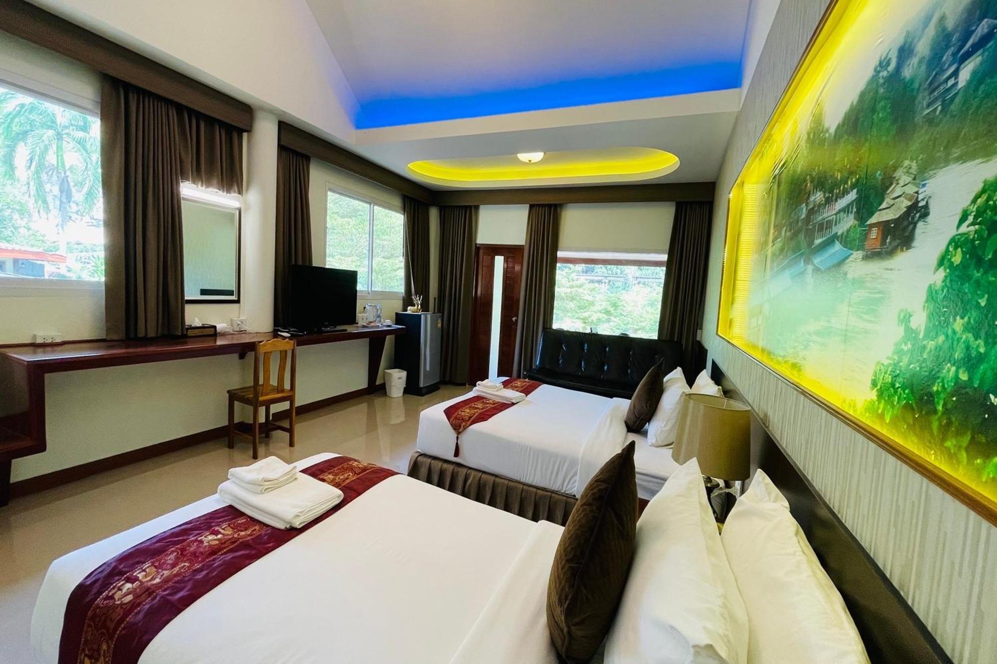 Baan Rim Kwai Paerimnam Resort Kanchanaburi Buitenkant foto