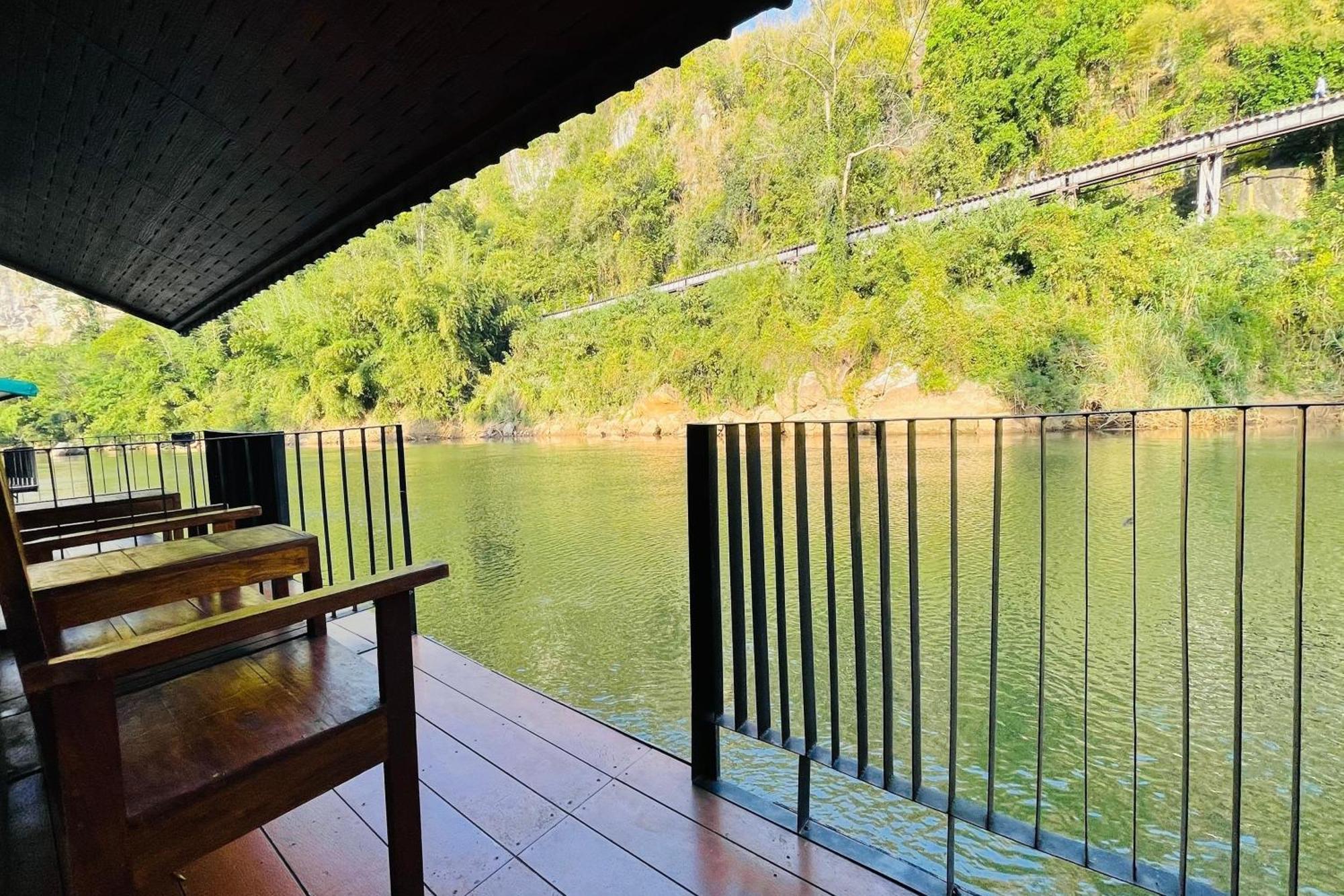 Baan Rim Kwai Paerimnam Resort Kanchanaburi Buitenkant foto