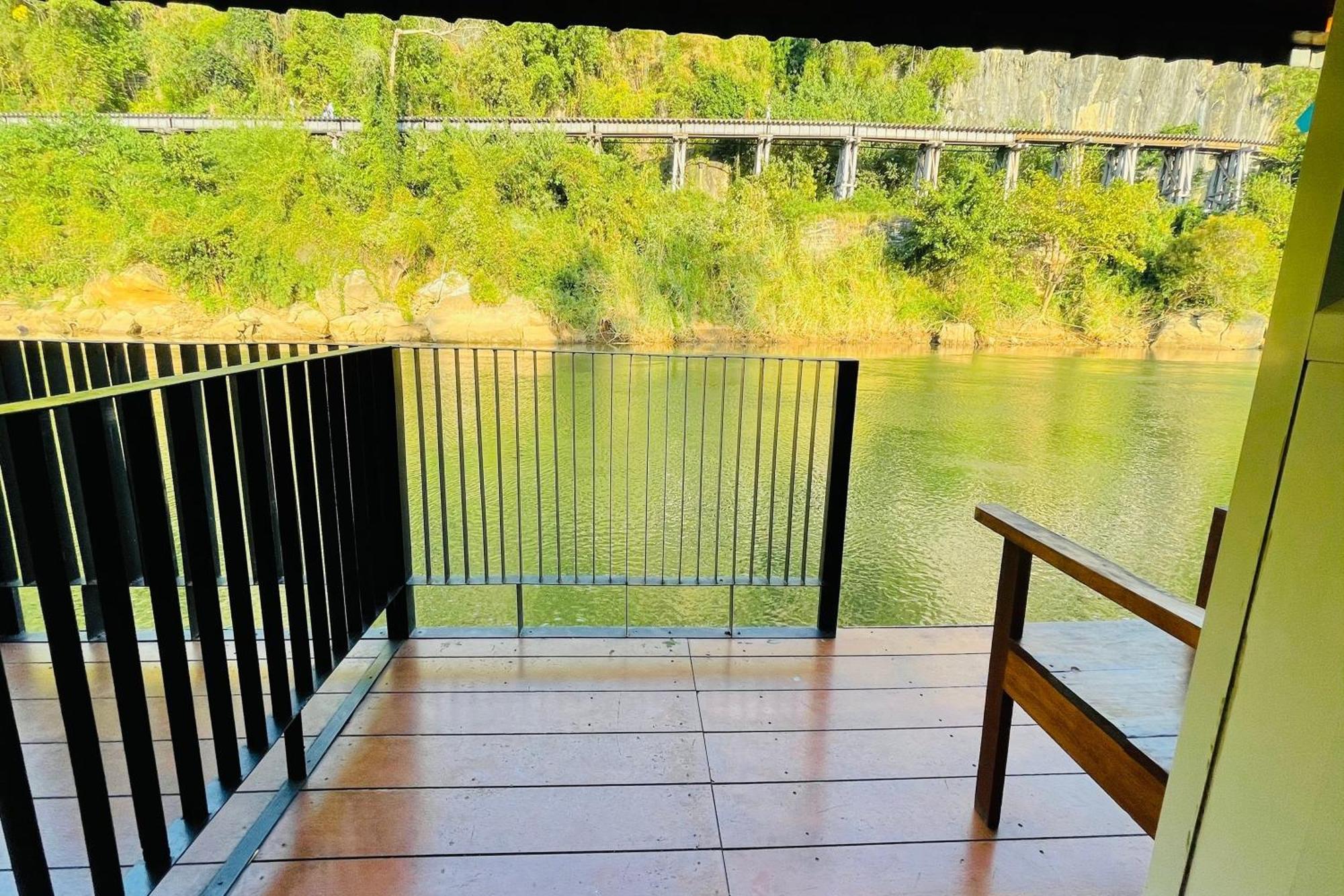 Baan Rim Kwai Paerimnam Resort Kanchanaburi Buitenkant foto